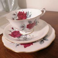 Trio da tè Avon Royal Albert Sweet Romance