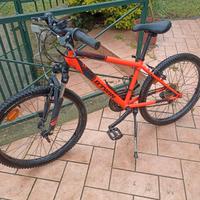 bici MTB rockrider 500 9-12 anni 24''