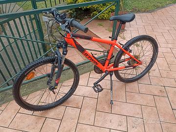 bici MTB rockrider 500 9-12 anni 24''