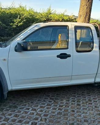 Isuku D-Max  2.5