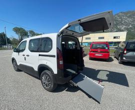 Peugeot Rifter Pianale ribassato per disabili