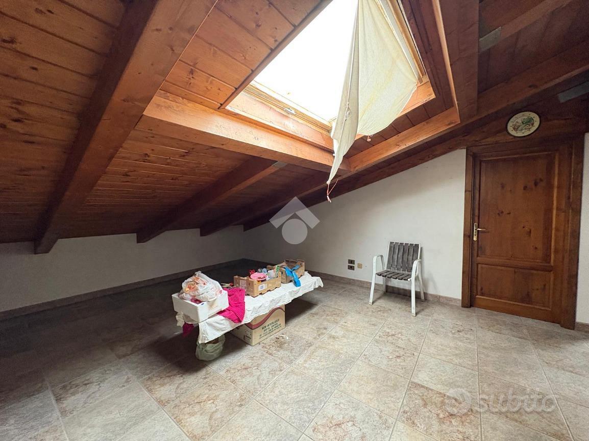 4 LOCALI A RENDE - Vista 6