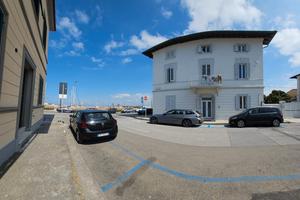 Marina di Pisa zona porto e a 100m dal mare