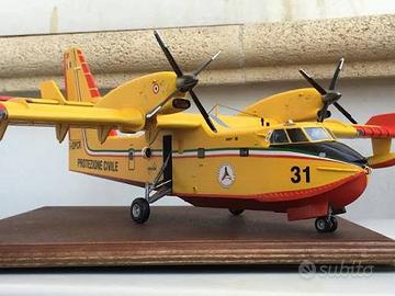 Aereo Canadair CL-415 ( Scala 1/72 )