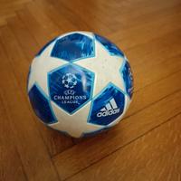 Pallone Champions 