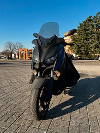 Yamaha xmax 300
