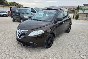Lancia Ypsilon 1.2 tettuccio panoramico
