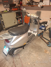 Vespa et4 125 2000
