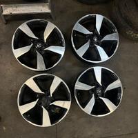Cerchi in lega Nissan Qashqai anno 2017 (R18)