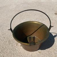 Paiolo di rame antico per cucinare