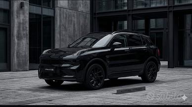 Lynk & co 01 phev 261 cv  TOTAL BLACK