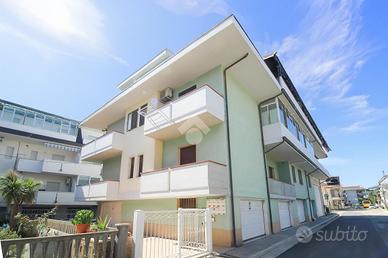 2 LOCALI A MARTINSICURO