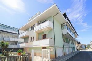 2 LOCALI A MARTINSICURO