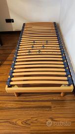 Letto singolo con doghe in legno