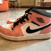 Nike air jordan 1 mid