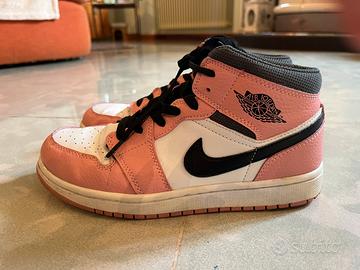Nike air jordan 1 mid