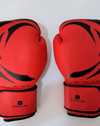 Guantoni ergonomici e fasce boxe Domyos