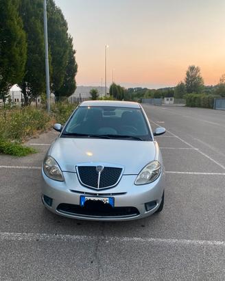 Lancia Ypsilon  1.2 benzina cinghia distr nuova