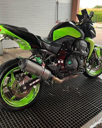Moto Kawasaki z750