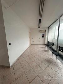 Appartamento al secondo piano uso ufficio