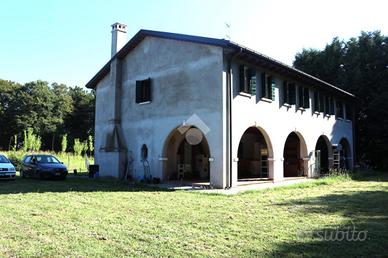 CASA SEMINDIPENDENTE A SALZANO