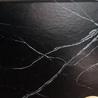 Piatto doccia nero marmorizzato