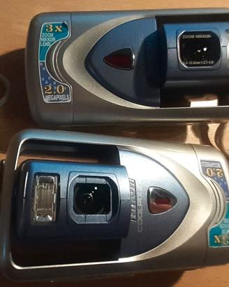 2 Fotocamere Nikon Coolpix 2500