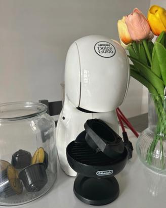 Macchinetta del caffè Nescafé Dolce Gusto De’Longh