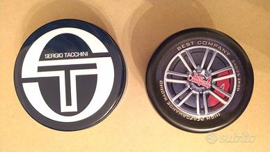 2 scatole di latta vuote