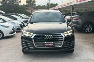 Audi Q5 2.0 TDI 190cv S-Line Interno Ed Esterno