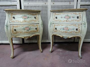 COMODINI LACCATI STILE VENEZIANO