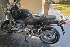 Moto BMW R850R