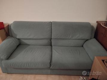 Divano usato tre posti