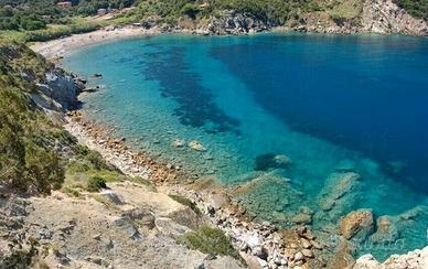 Isola d'Elba. Bilocale affacciato sul mare