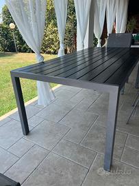 Tavolo giardino