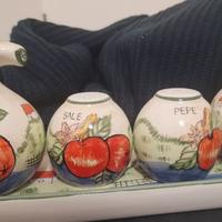 Set in ceramica olio sale pepe aceto 
