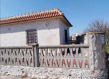Villetta al mare Margherita di Savoia zona orno