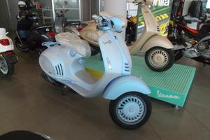 Vespa 946 SNAKE