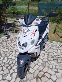 Scooter malaguti phantom f12r