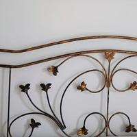 testiera in ferro battuto.