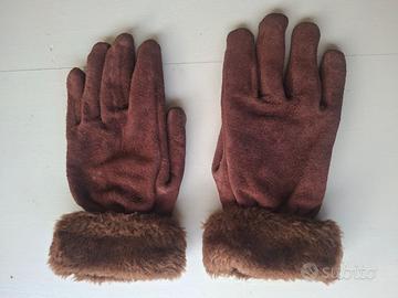 Guanti da donna in pelle scamosciata