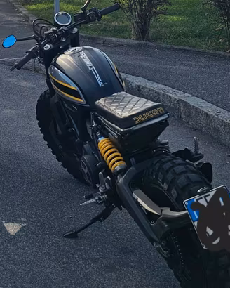 ducati scrambler 800 throttle