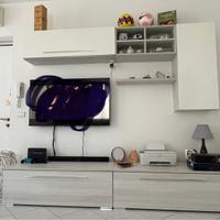 Mobile tv e cassettoni