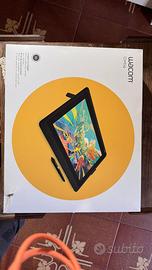 Tavoletta grafica Wacom Cintiq 16'' con scatola