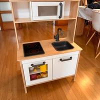 Cucinetta giocattolo Ikea