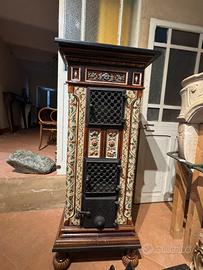 Stufa antica francese