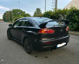MITSUBISHI Lancer Evolution 10