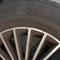 Pneumatici antineve Ford Kuga 235/60 R 16