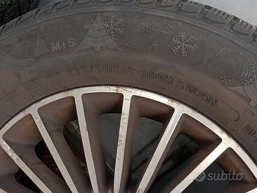 Pneumatici antineve Ford Kuga 235/60 R 16