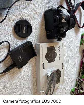 Câmara fotográfica EOS 700D